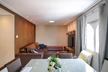 Apartamento à venda com 68m², 2 quartos e 1 vagaSala