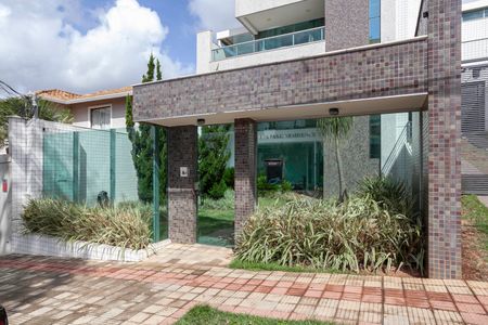 Apartamento à venda com 158m², 4 quartos e 3 vagas Apartamento à venda com 158m², 4 quartos e 3 vagasFachada