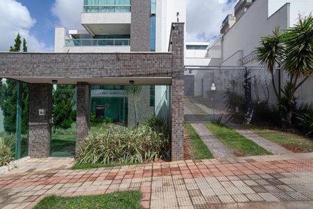 Apartamento à venda com 158m², 4 quartos e 3 vagas Apartamento à venda com 158m², 4 quartos e 3 vagasFachada