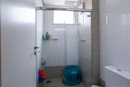 Apartamento à venda com 158m², 4 quartos e 3 vagas Apartamento à venda com 158m², 4 quartos e 3 vagasBanheiro social