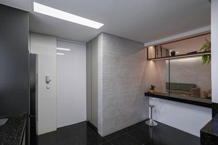 Apartamento à venda com 158m², 4 quartos e 3 vagas Apartamento à venda com 158m², 4 quartos e 3 vagasCozinha