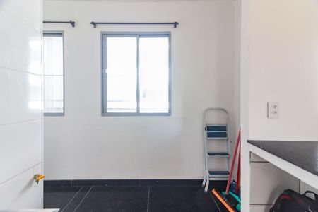 Cozinha e Área de Serviço de apartamento para alugar com 2 quartos, 42m² em Butantã, São Paulo