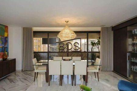 Apartamento à venda com 280m², 4 quartos e 3 vagas