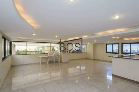 Apartamento à venda com 280m², 4 quartos e 3 vagas