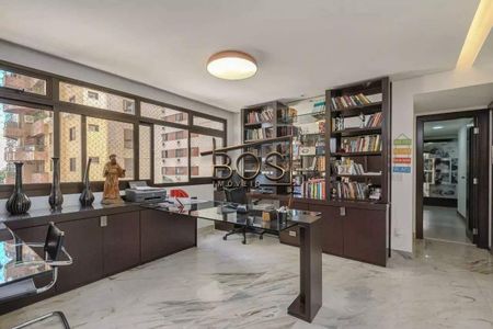 Apartamento à venda com 280m², 4 quartos e 3 vagas