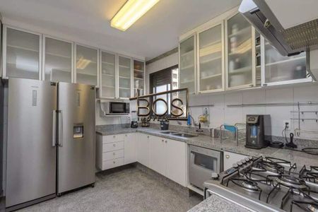 Apartamento à venda com 280m², 4 quartos e 3 vagas