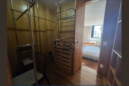 Apartamento à venda com 240m², 4 quartos e 3 vagas