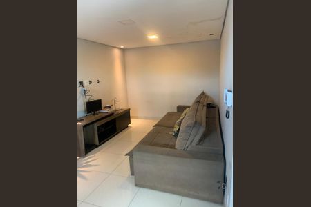 Sala de casa para alugar com 2 quartos, 160m² em Santa Terezinha, Belo Horizonte