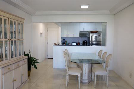 Apartamento à venda com 84m², 2 quartos e 2 vagas Apartamento à venda com 84m², 2 quartos e 2 vagassala