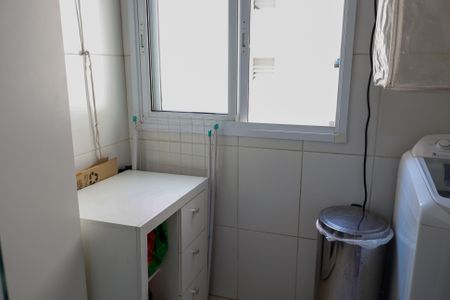 Apartamento à venda com 84m², 2 quartos e 2 vagas Apartamento à venda com 84m², 2 quartos e 2 vagasLavanderia