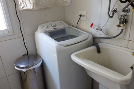 Apartamento à venda com 84m², 2 quartos e 2 vagas Apartamento à venda com 84m², 2 quartos e 2 vagasLavanderia