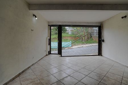 Vista - Sala de casa para alugar com 4 quartos, 120m² em Vila Melchizedec, Mogi das Cruzes