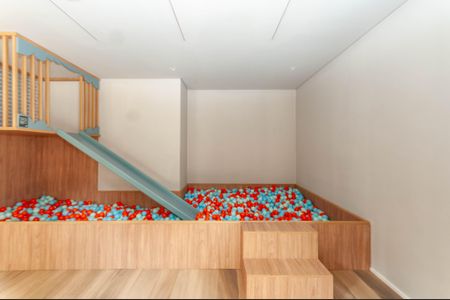 Apartamento à venda com 37m², 2 quartos e sem vaga Apartamento à venda com 37m², 2 quartos e sem vagaÁrea Comum - Brinquedoteca