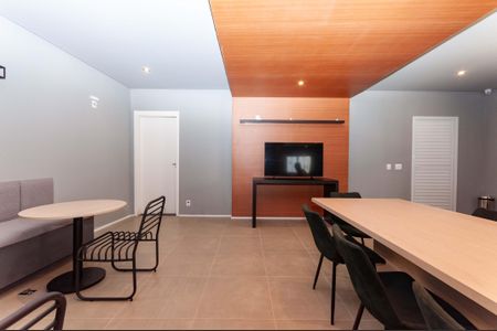 Apartamento à venda com 37m², 2 quartos e sem vaga Apartamento à venda com 37m², 2 quartos e sem vagaÁrea Comum - Salão de Festas