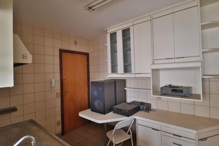 Apartamento para alugar com 140m², 4 quartos e 2 vagasCozinha