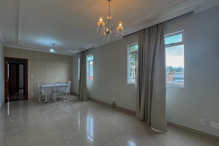 Sala de apartamento à venda com 3 quartos, 92m² em Sagrada Família, Belo Horizonte