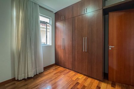 Apartamento à venda com 92m², 3 quartos e 2 vagas Apartamento à venda com 92m², 3 quartos e 2 vagasQuarto 1