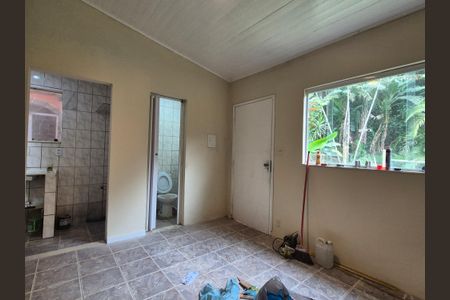 Sala de casa para alugar com 1 quarto, 50m² em Vargem Grande, Rio de Janeiro