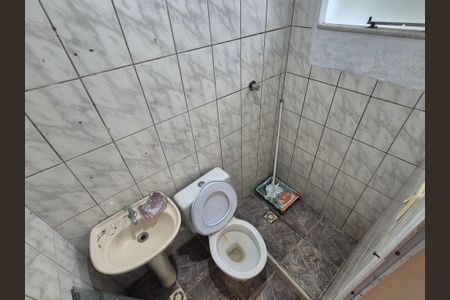 Banheiro de casa para alugar com 1 quarto, 50m² em Vargem Grande, Rio de Janeiro