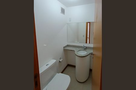 Lavabo de apartamento para alugar com 2 quartos, 187m² em Abraão, Florianópolis
