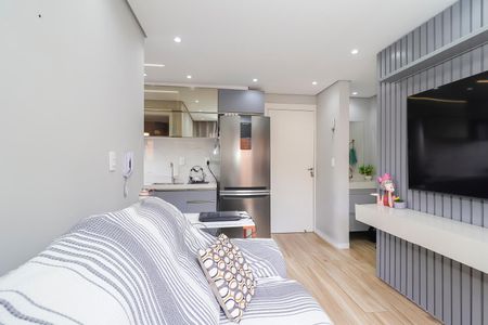 Sala de apartamento à venda com 2 quartos, 40m² em Vila Carmosina, São Paulo