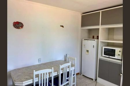 Cozinha de casa para alugar com 3 quartos, 192m² em Vl Sto Agostinho, Porto Alegre
