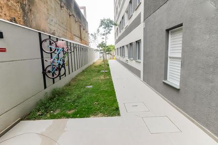 Apartamento para alugar com 30m², 2 quartos e sem vaga Apartamento para alugar com 30m², 2 quartos e sem vagaBicicletario