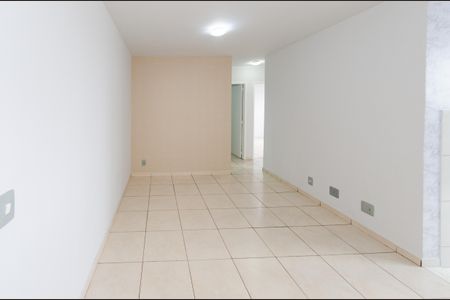 Sala de apartamento para alugar com 3 quartos, 84m² em Dom Cabral, Belo Horizonte