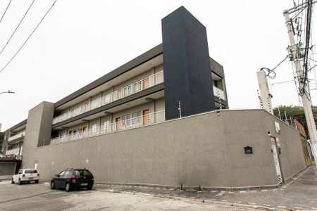Apartamento para alugar com 44m², 2 quartos e sem vaga Apartamento para alugar com 44m², 2 quartos e sem vagaFachada