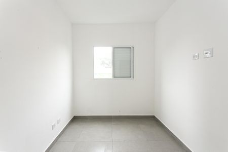 Quarto 2 de apartamento para alugar com 2 quartos, 44m² em Vila Carrão, São Paulo
