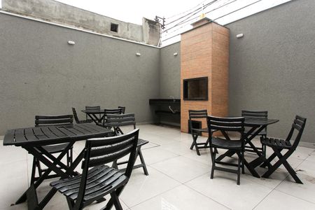 Apartamento para alugar com 44m², 2 quartos e sem vaga Apartamento para alugar com 44m², 2 quartos e sem vagaÁrea comum - Churrasqueira