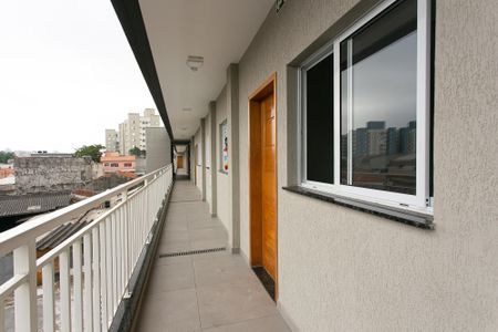 Apartamento para alugar com 44m², 2 quartos e sem vaga Apartamento para alugar com 44m², 2 quartos e sem vagaCorredor