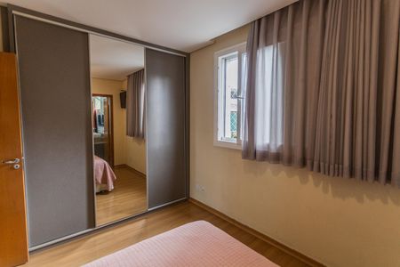 Apartamento à venda com 135m², 3 quartos e 2 vagas Apartamento à venda com 135m², 3 quartos e 2 vagasSuíte