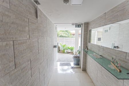 Apartamento à venda com 135m², 3 quartos e 2 vagas Apartamento à venda com 135m², 3 quartos e 2 vagasHall de entrada