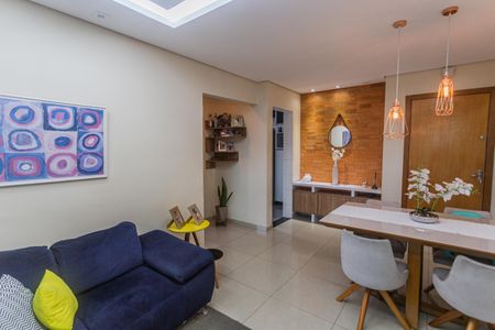 Sala de apartamento à venda com 3 quartos, 135m² em Sagrada Família, Belo Horizonte