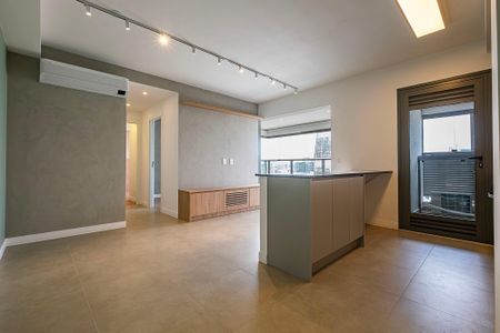Sala/Cozinha de apartamento para alugar com 2 quartos, 71m² em Pinheiros, São Paulo