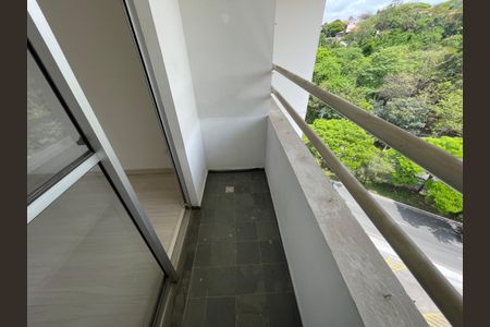 Apartamento à venda com 111m², 2 quartos e 1 vagaVaranda