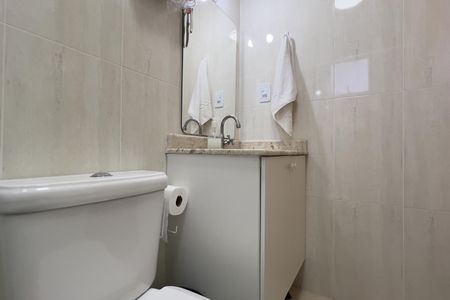 Banheiro da Suíte de apartamento para alugar com 3 quartos, 70m² em Centro, Guarulhos