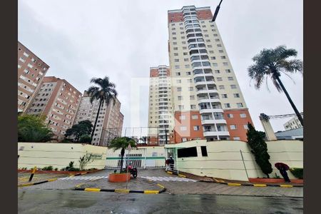 Apartamento à venda com 70m², 3 quartos e 2 vagasFachada e portaria