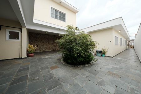 Casa à venda com 261m², 4 quartos e 4 vagasQuintal