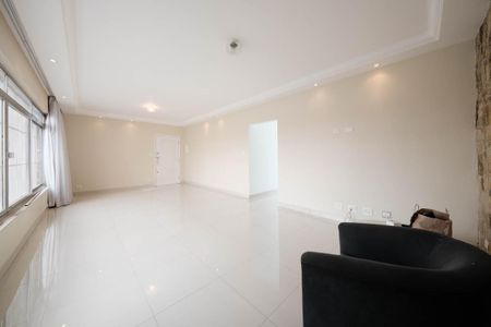 Sala de casa para alugar com 4 quartos, 261m² em Cidade Patriarca, São Paulo