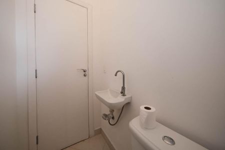 Casa à venda com 261m², 4 quartos e 4 vagasLavabo 1