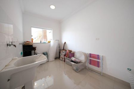 Casa à venda com 261m², 4 quartos e 4 vagasÁrea de Serviço