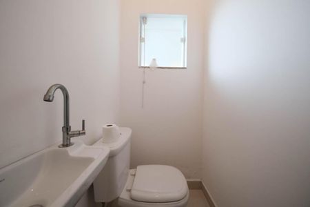 Casa à venda com 261m², 4 quartos e 4 vagasLavabo 1