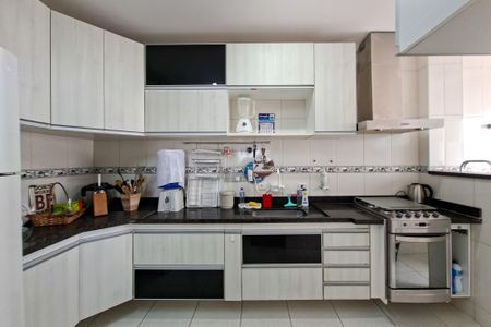 Apartamento para alugar com 96m², 2 quartos e 1 vagaCozinha