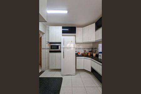 Apartamento para alugar com 96m², 2 quartos e 1 vagaCozinha