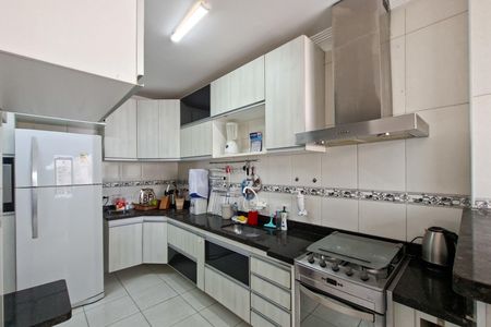 Apartamento para alugar com 96m², 2 quartos e 1 vagaCozinha