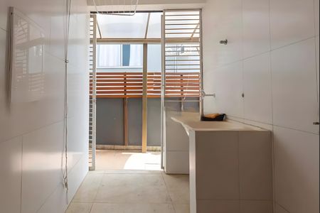 Casa para alugar com 306m², 3 quartos e 5 vagas Casa para alugar com 306m², 3 quartos e 5 vagasÁrea de Serviço