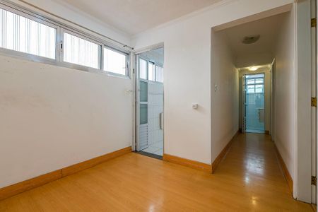 Sala de apartamento à venda com 3 quartos, 66m² em Alto de Pinheiros, São Paulo
