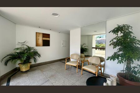Apartamento à venda com 166m², 4 quartos e 2 vagasHall social 